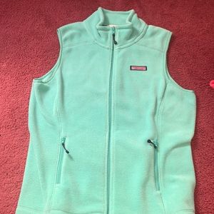 Vineyard vines fleece vest